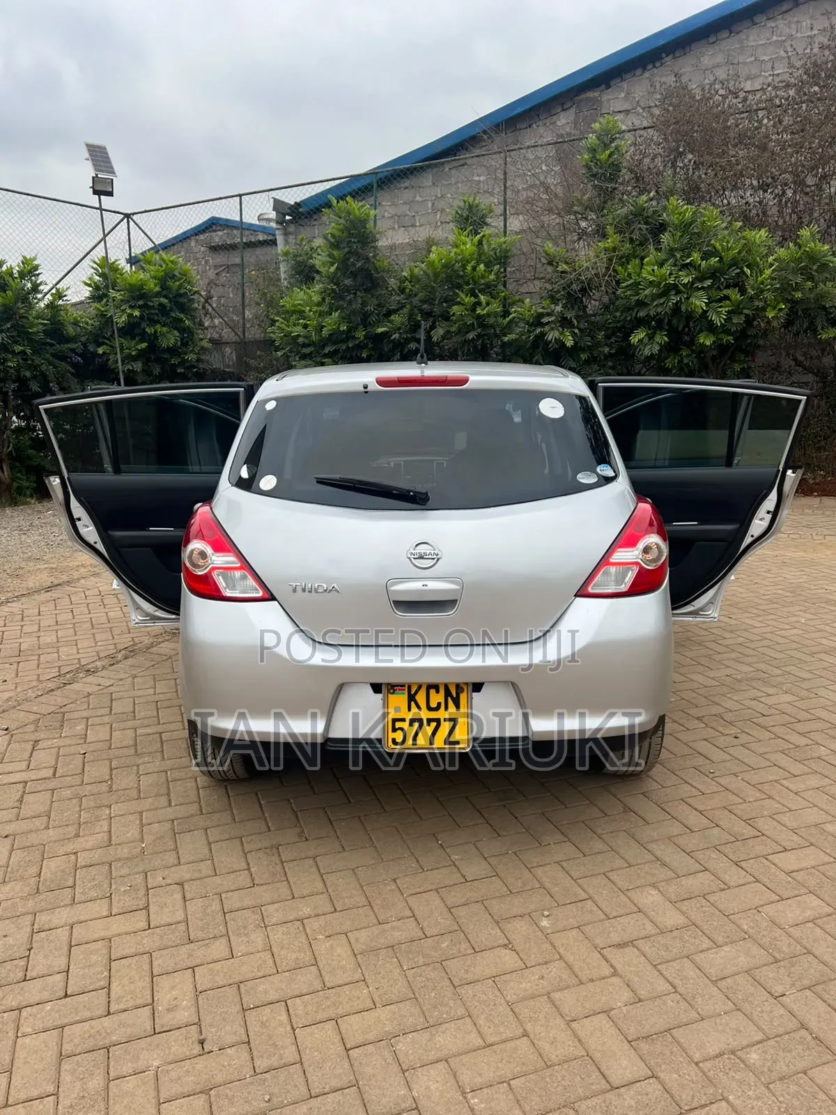 Nissan Tiida 2007 Silver