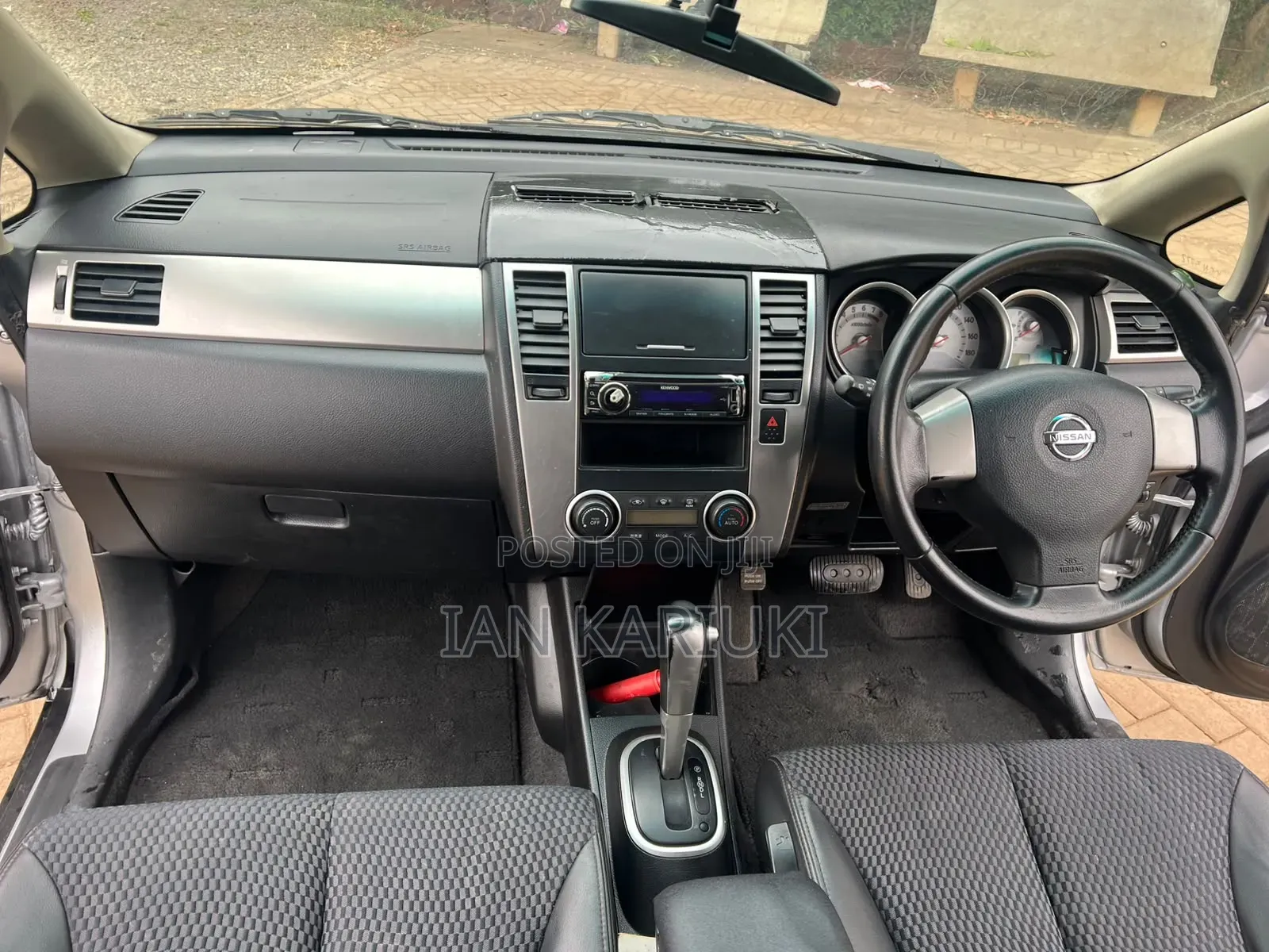 Nissan Tiida 2007 Silver