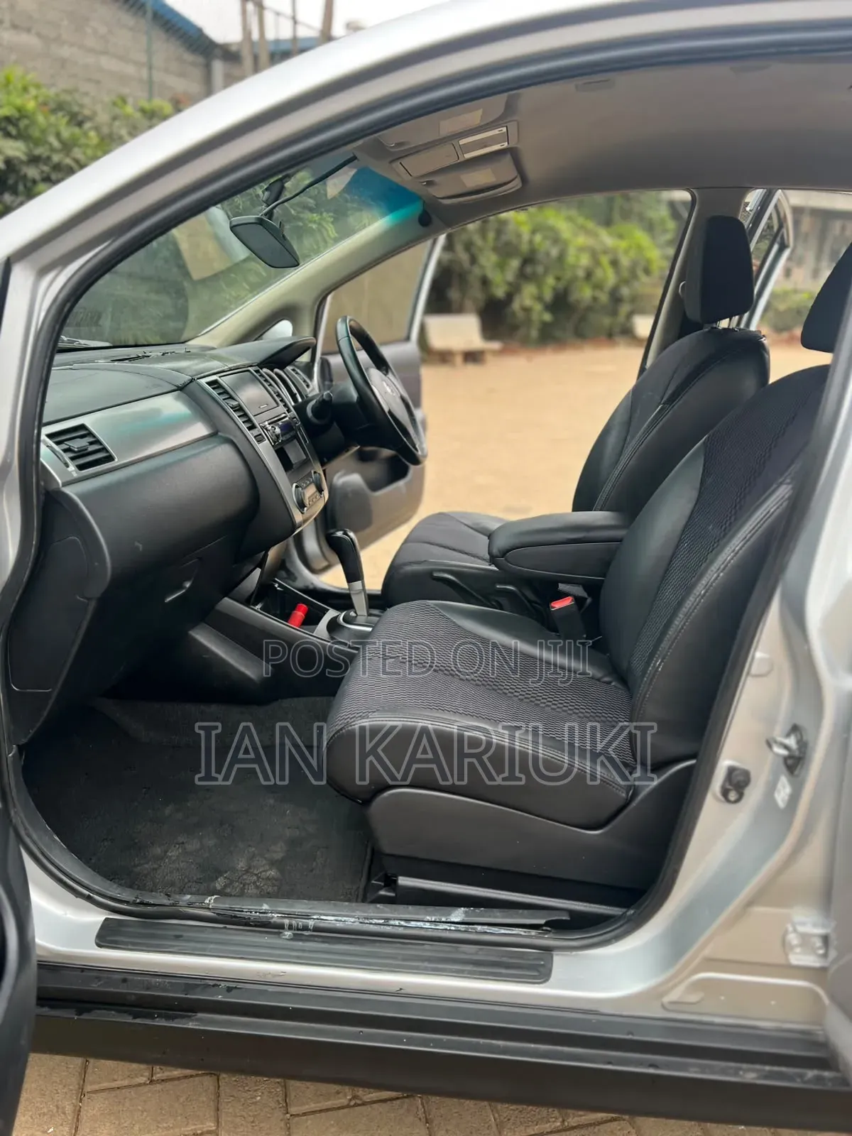 Nissan Tiida 2007 Silver