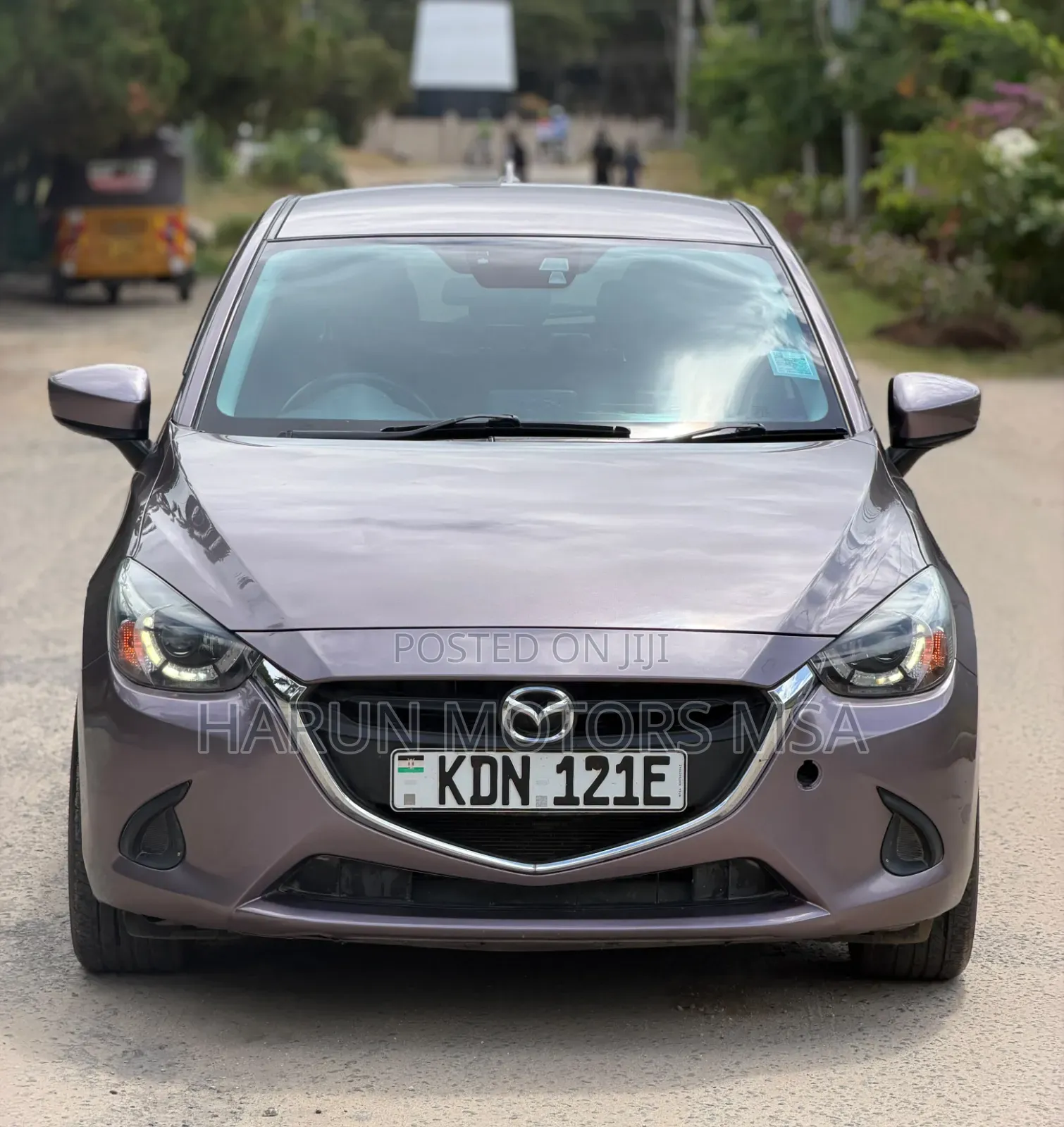 Mazda Demio 2016 Gold
