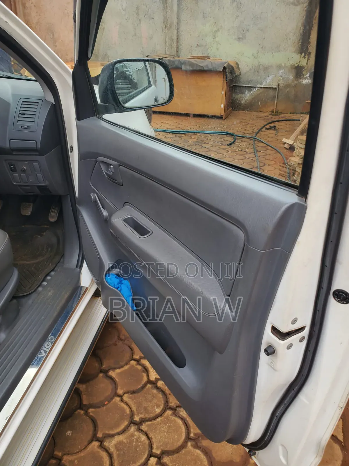 Toyota Hilux 2014 White