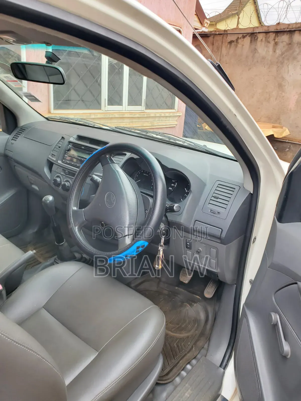Toyota Hilux 2014 White