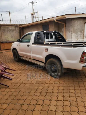 Toyota Hilux 2014 White