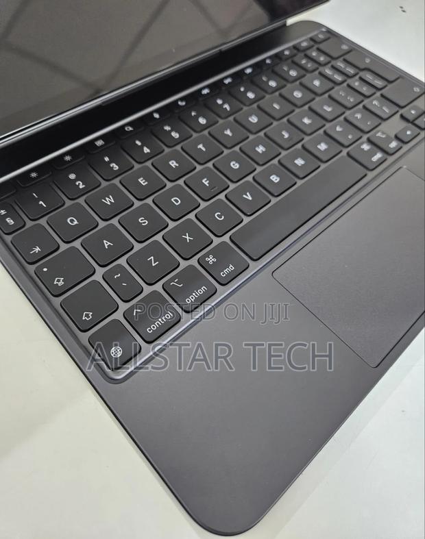 Apple iPad Pro 11 (2025) 512 GB Gray - thumbnail 2