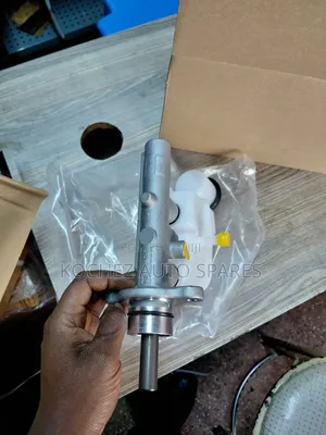 Toyota Hilux Vigo Brake Master Cylinder