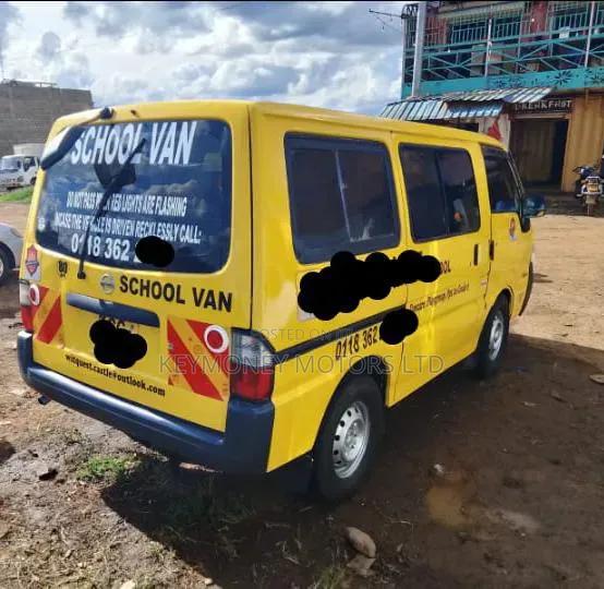 Nissan Vanette 2010 Yellow - thumbnail 6