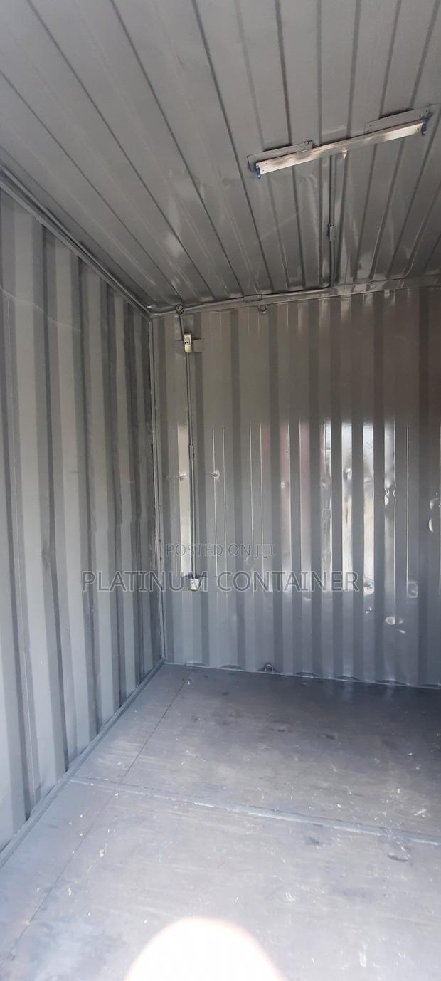 40FT Container Converted to 5 Shops - thumbnail 11