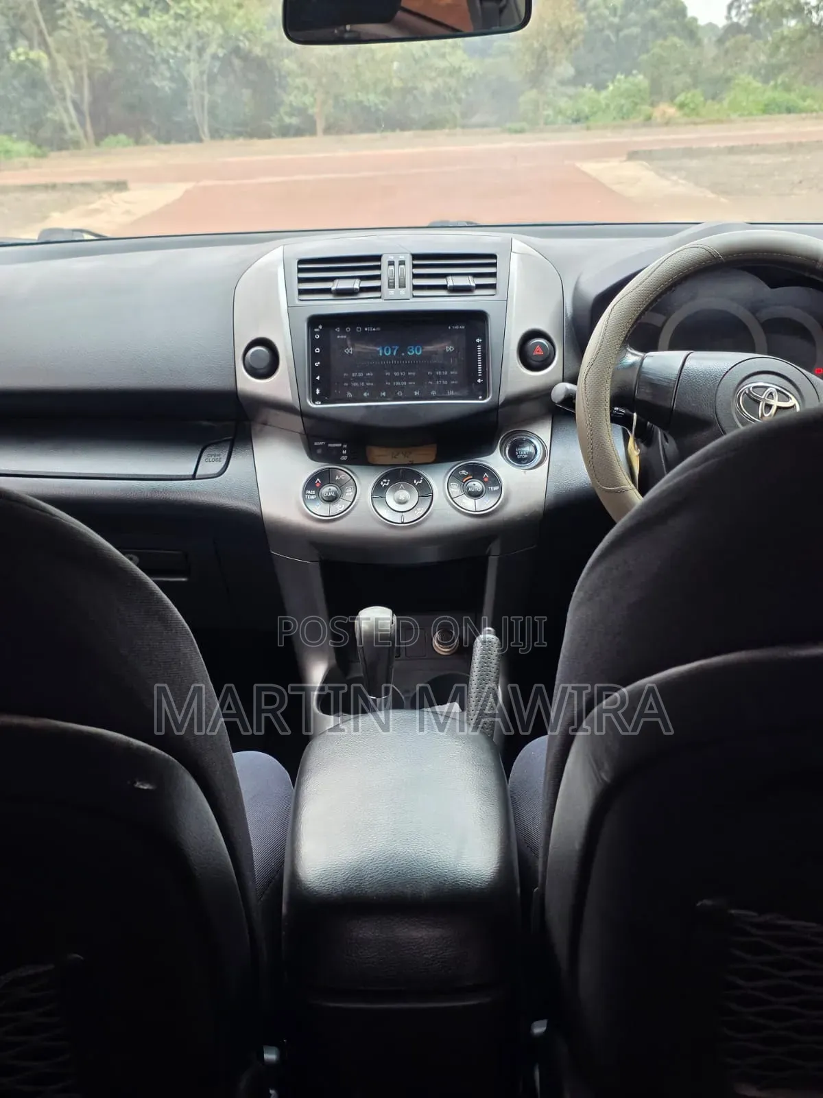 Toyota RAV4 2011