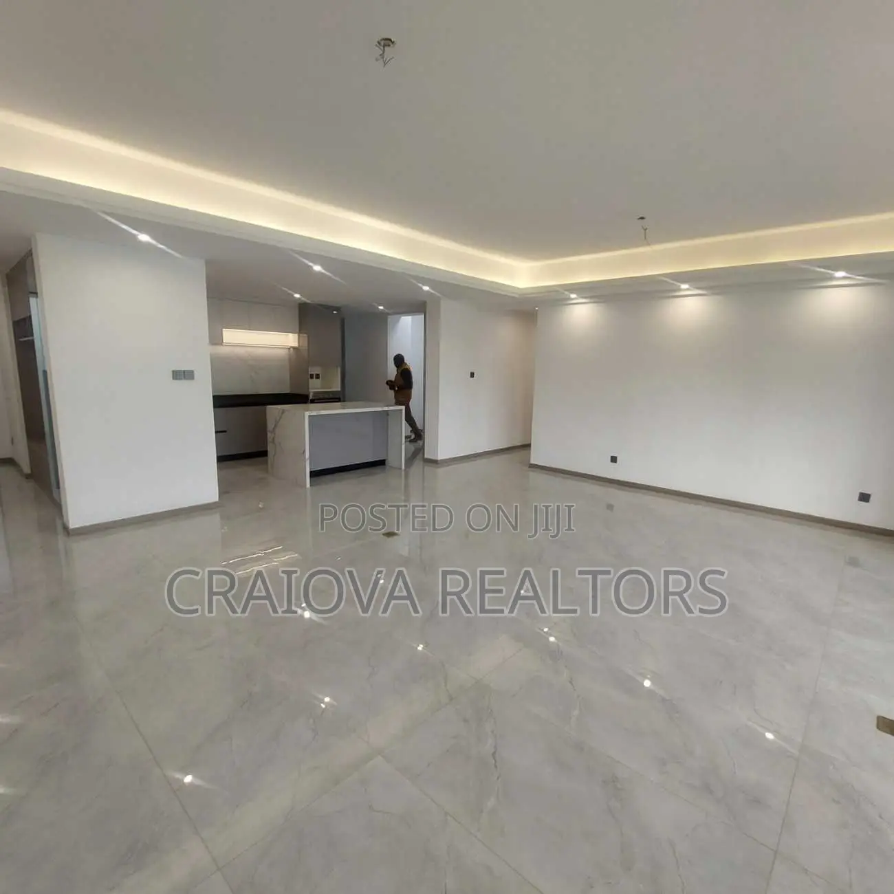 4bdrm Apartment in Raphta Road Area for sale