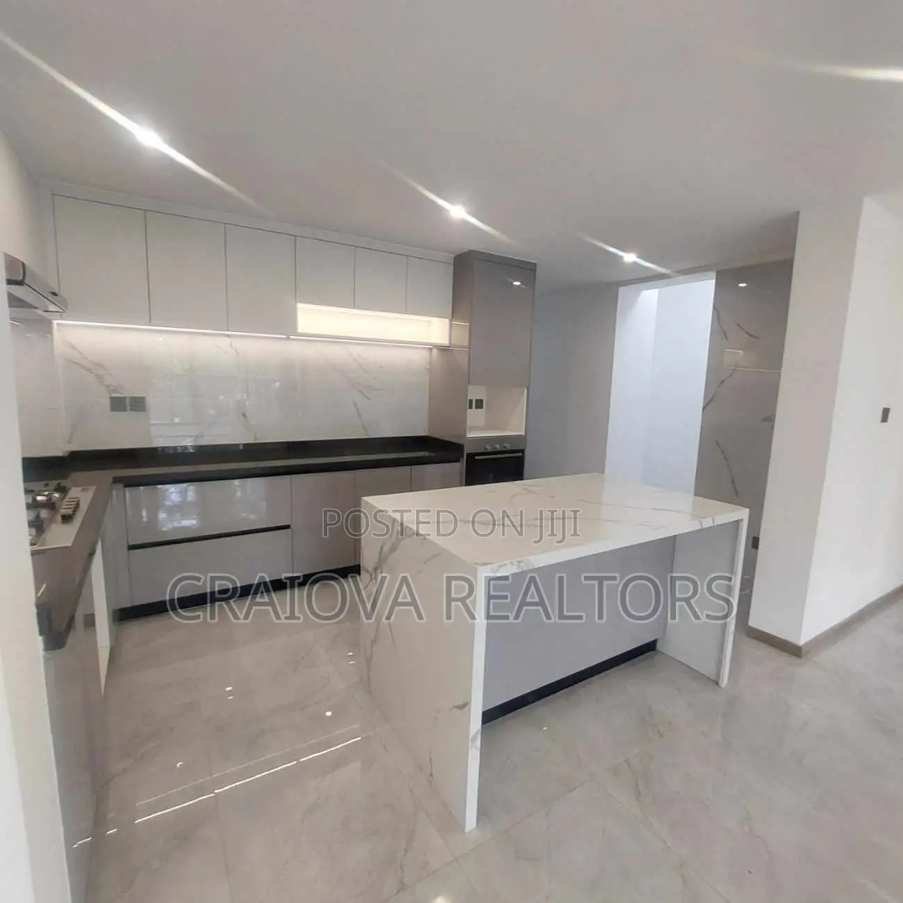 4bdrm Apartment in Raphta Road Area for sale