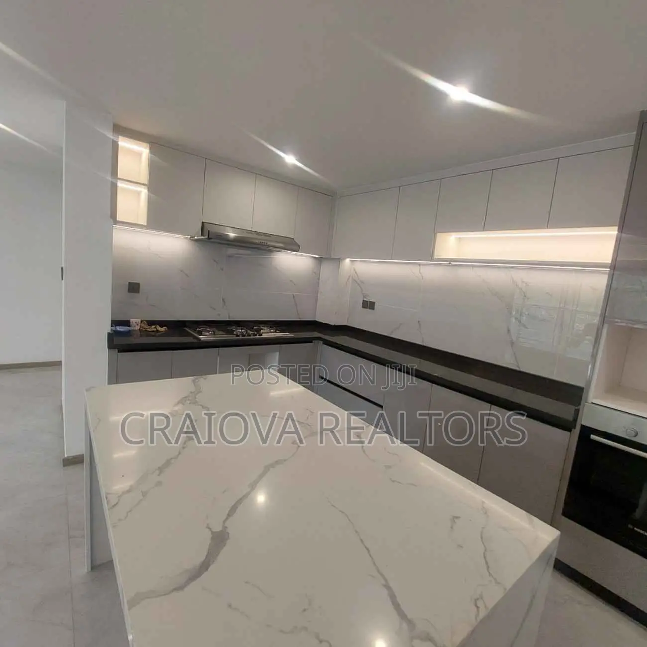 4bdrm Apartment in Raphta Road Area for sale