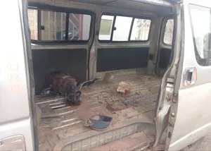 Toyota HiAce 2009 Silver