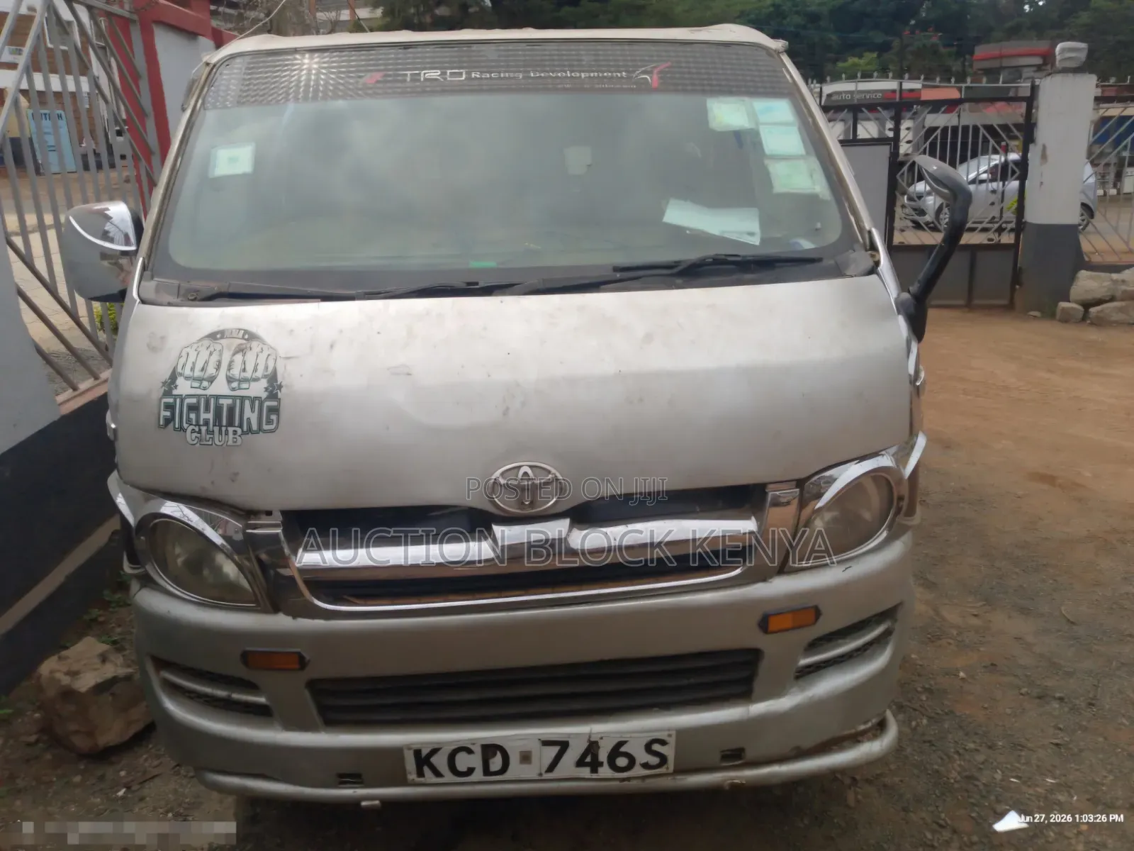 Toyota HiAce 2009 Silver