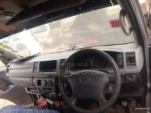 Toyota HiAce 2009 Silver