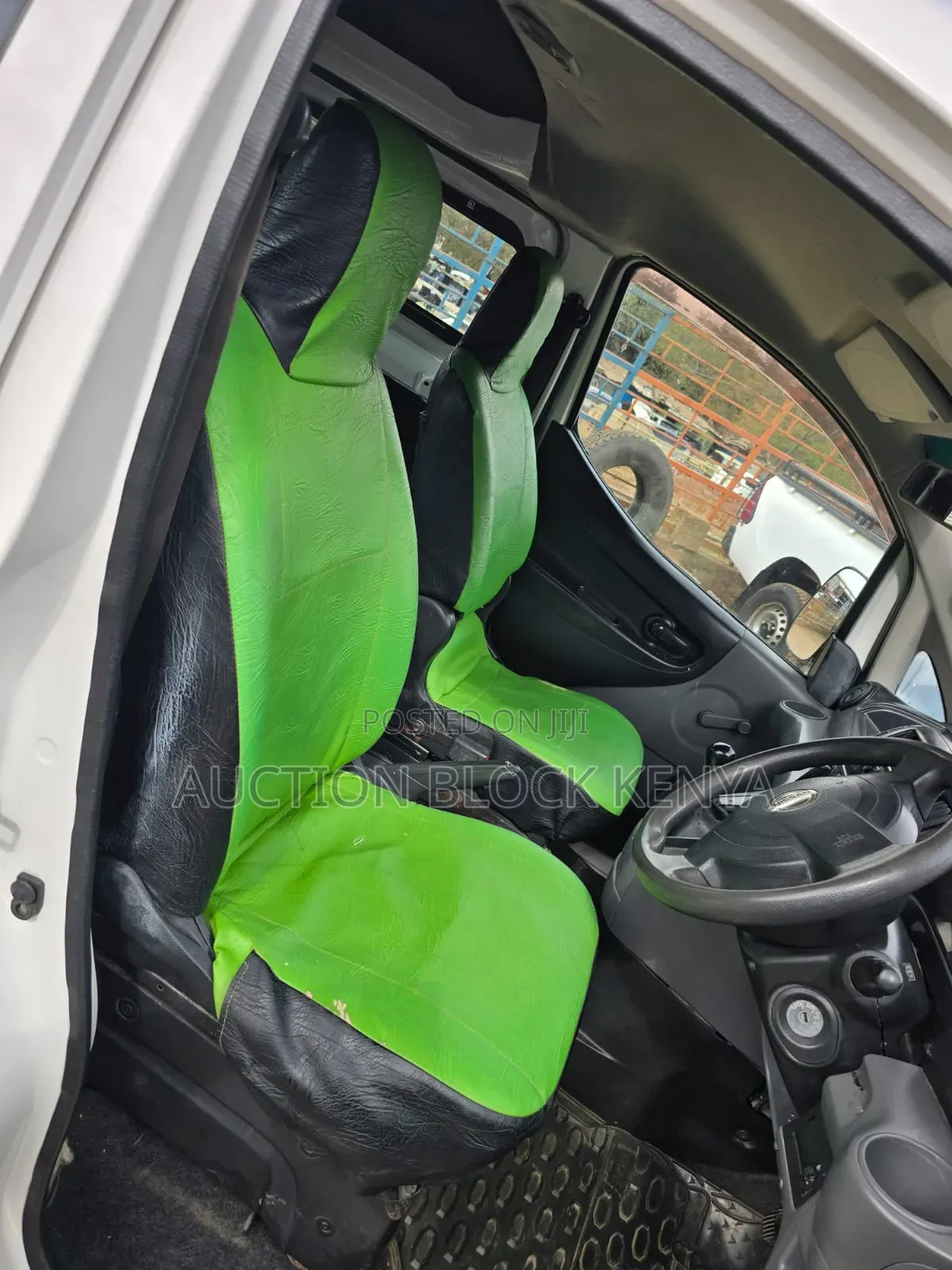 Nissan NV200 2014 White