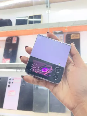 New Samsung Galaxy Z Flip4 512 GB Purple