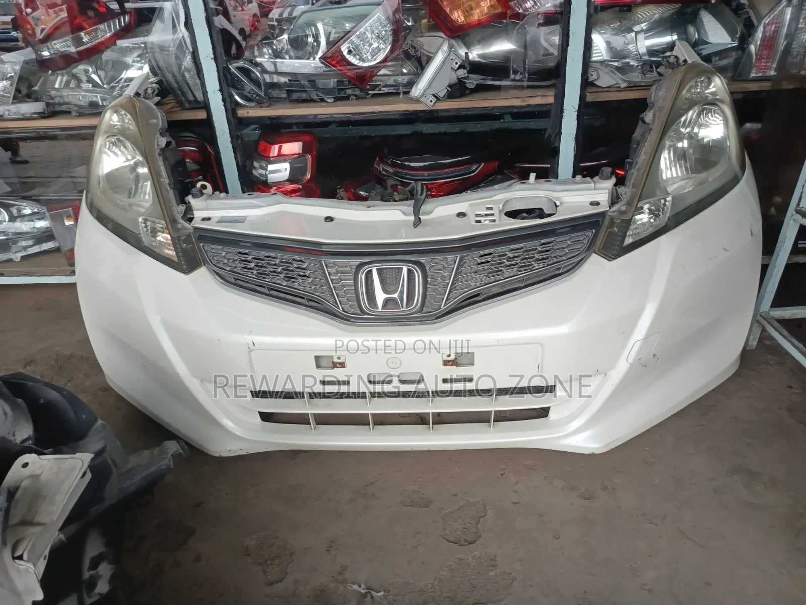 Honda Fit 2010 Nosecut
