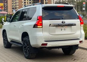 Toyota Land Cruiser Prado 2021 White