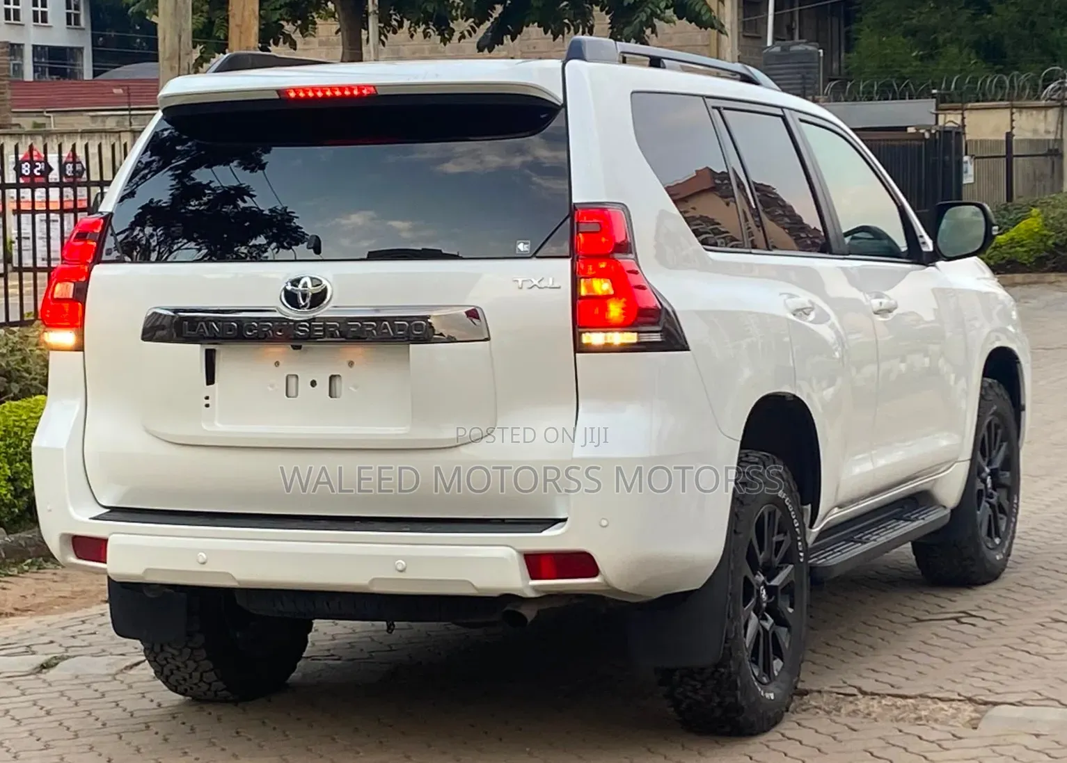 Toyota Land Cruiser Prado 2021 White