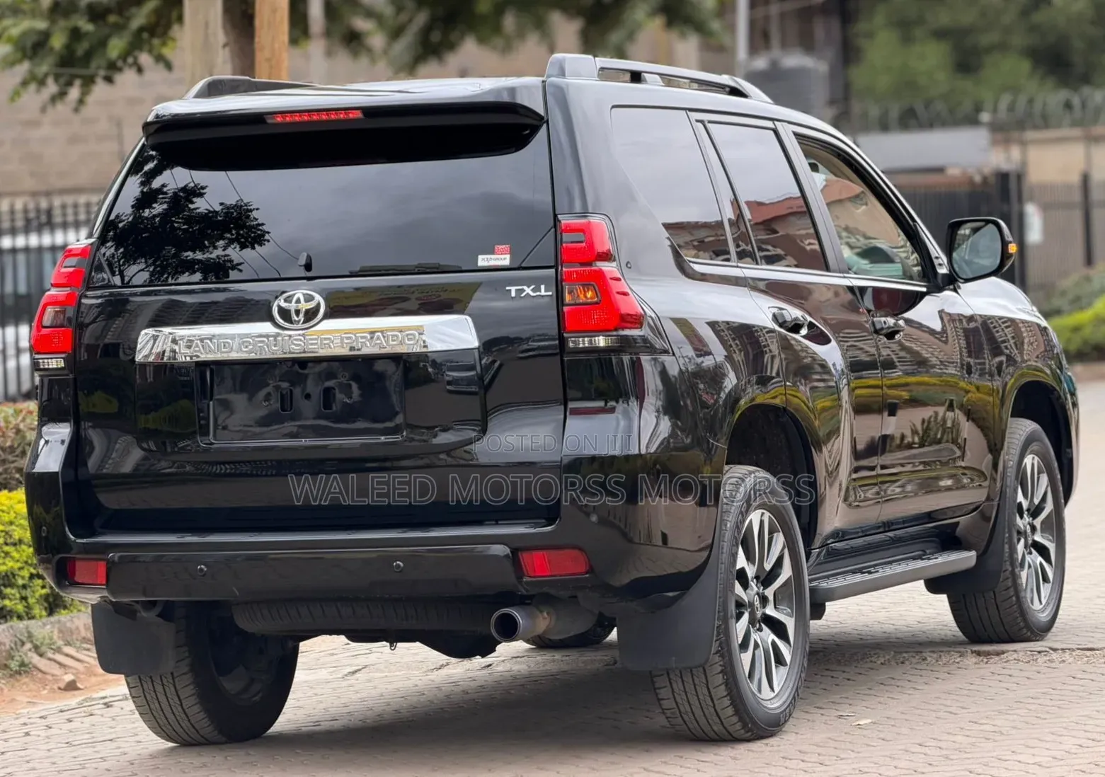 Toyota Land Cruiser Prado 2022 Black