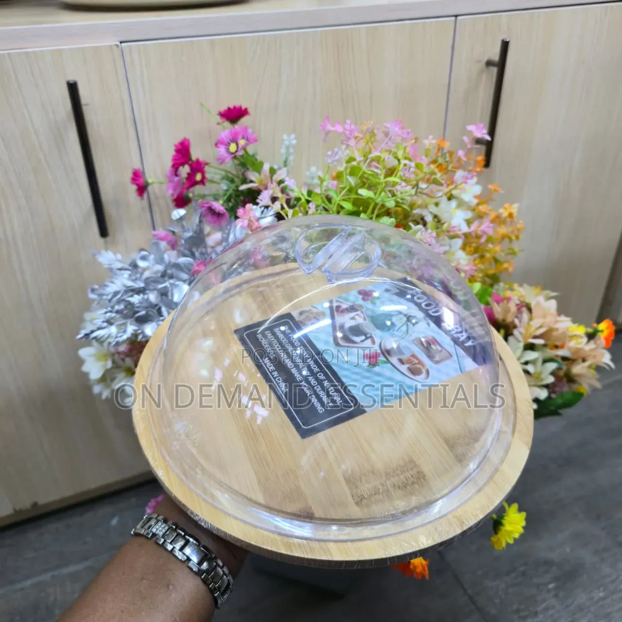 Round Bamboo Food Tray With Acrylic Lid – 23cm