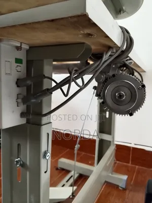 Selling the Sirubi 757 Industrial Overlock Sewing Machine
