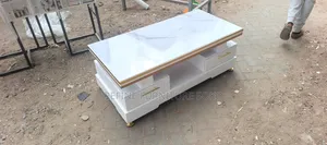Standard Coffee Table Builted to Fitt in Any Space