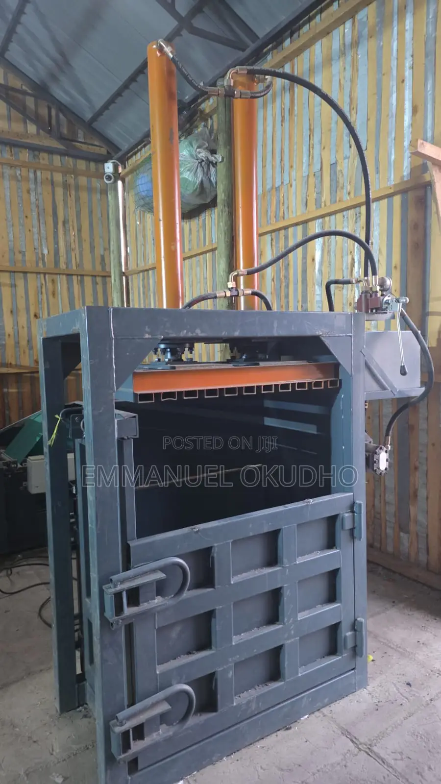 Bailing Machine
