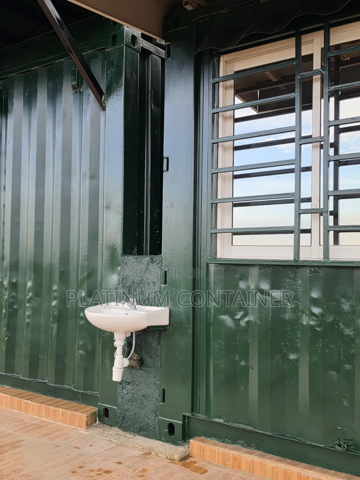 3X20FT Container Conversion to Office