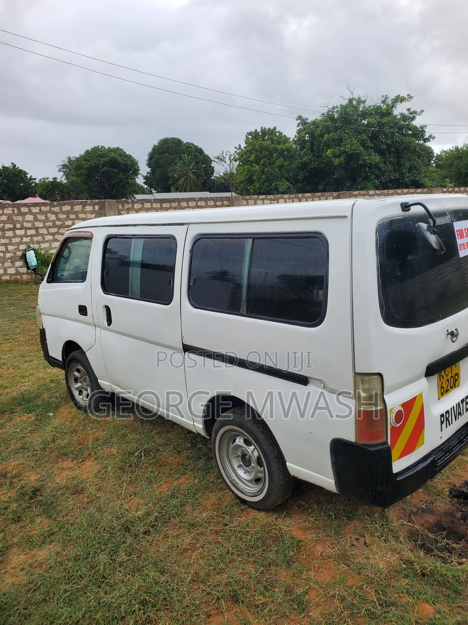 Nissan Caravan (Urvan) 2010 White