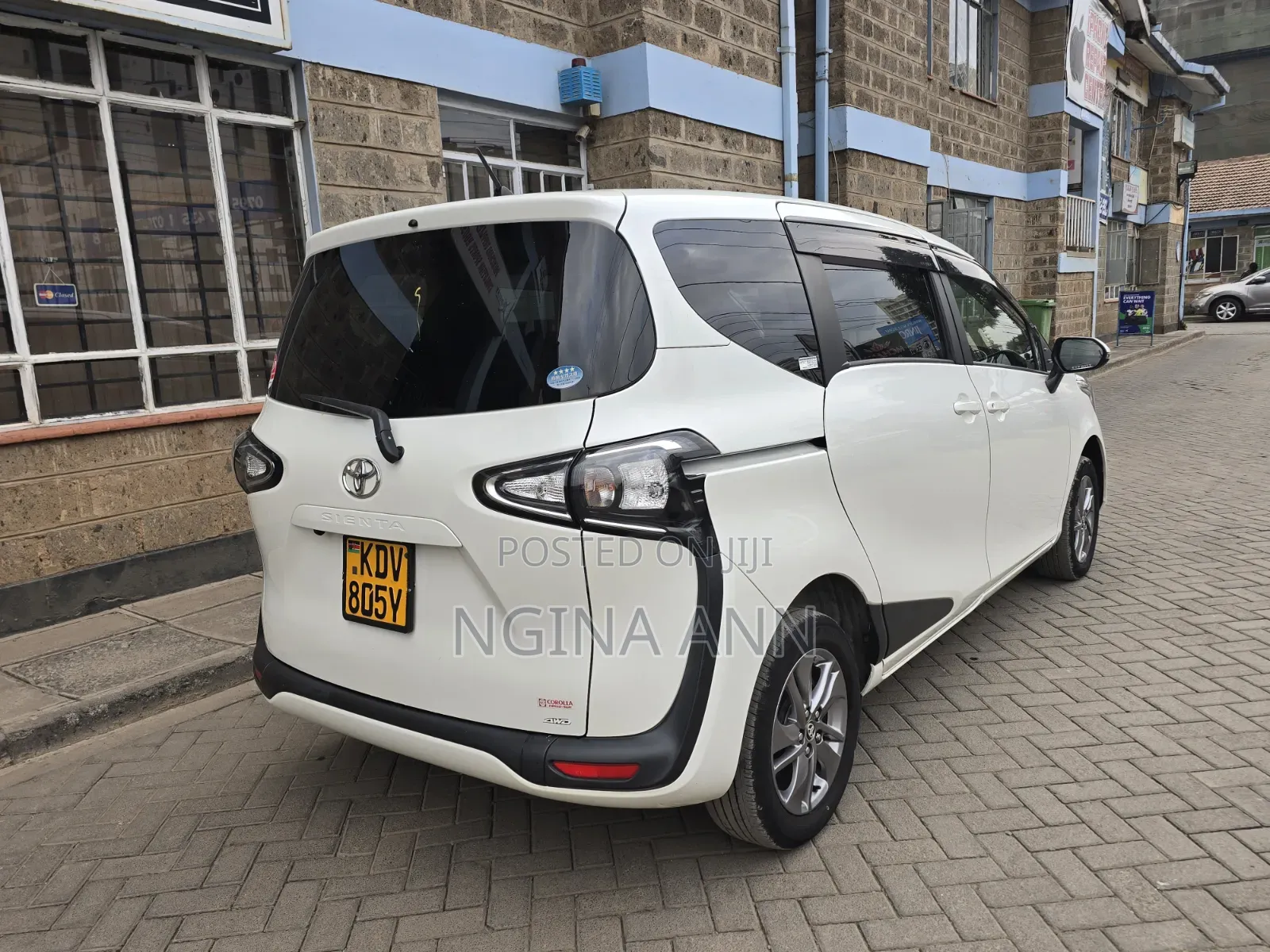 Toyota Sienta 2019 White