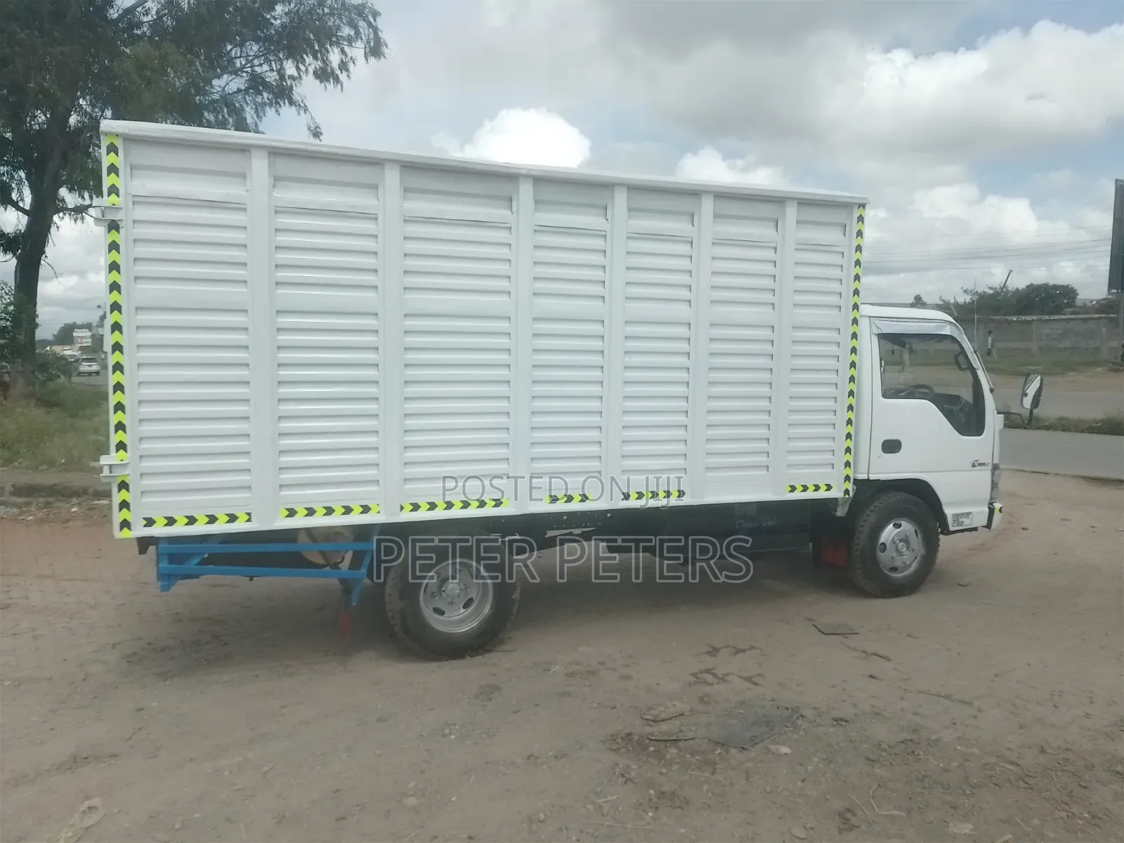 Isuzu NKR Local Assembly 2015