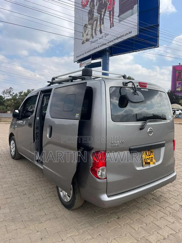 Nissan NV200 2016 Grey - thumbnail 2