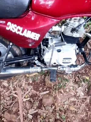 Bajaj Boxer 2025 Red