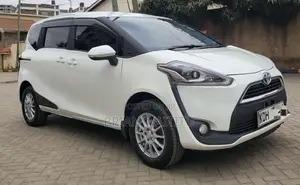 Toyota Sienta 2017 White
