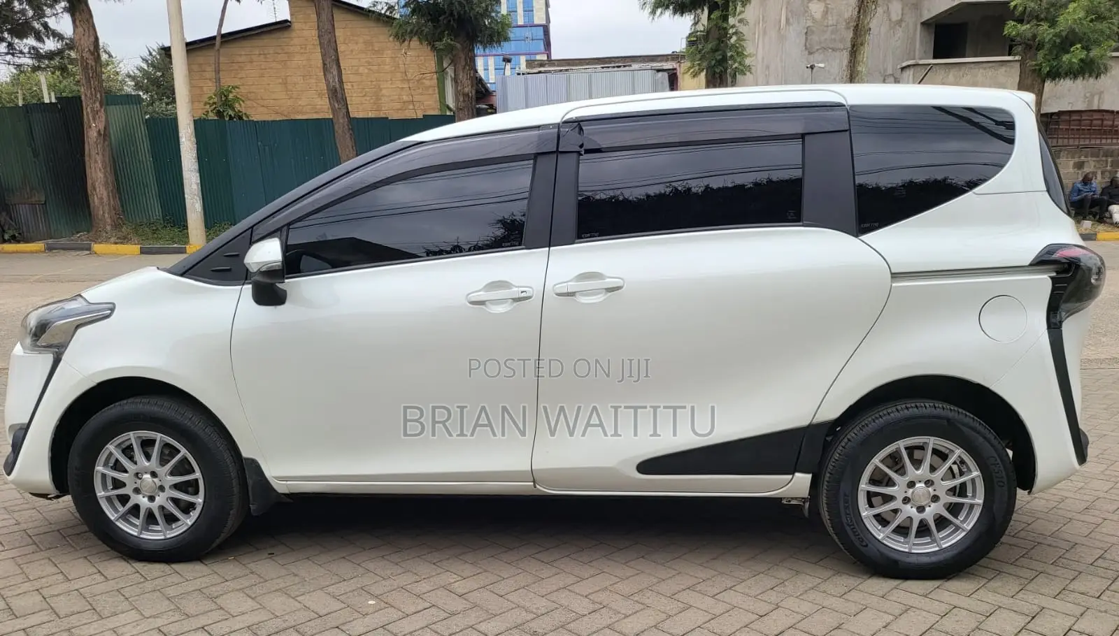 Toyota Sienta 2017 White