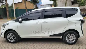 Toyota Sienta 2017 White