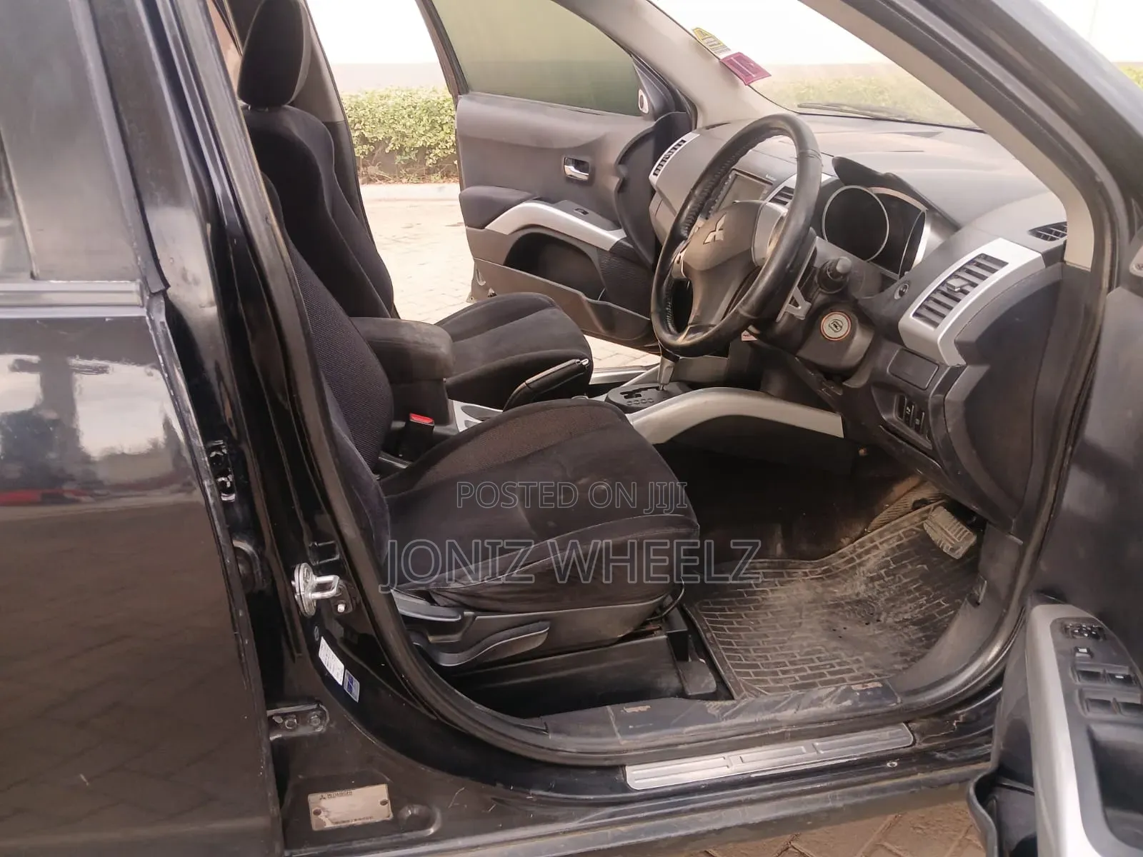 Mitsubishi Outlander 2006 Black