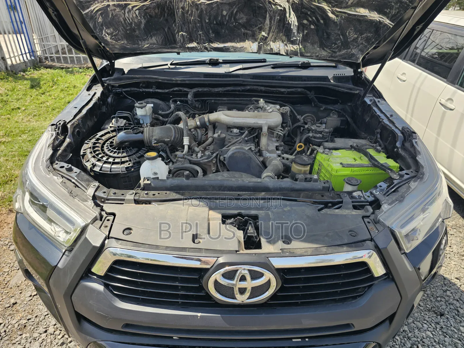 Toyota Hilux 2014 Black