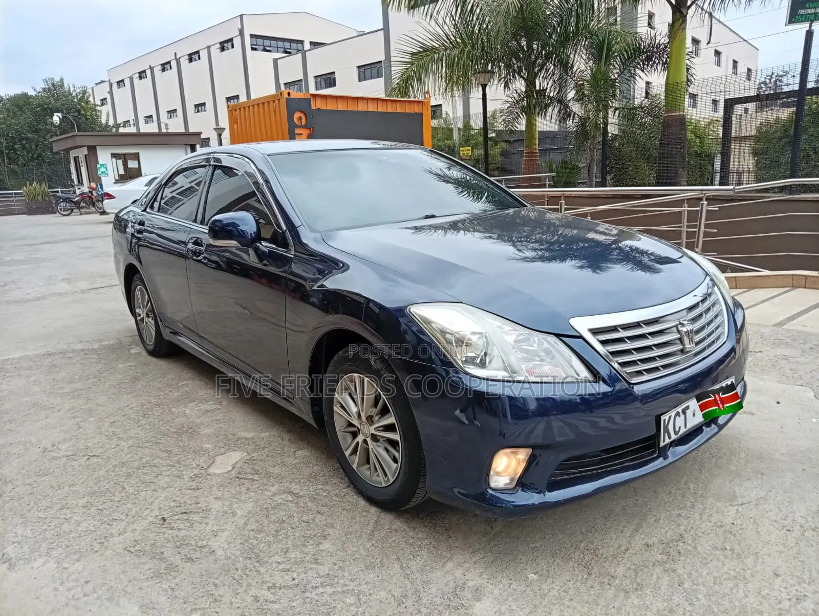 Toyota Crown 2012 Blue