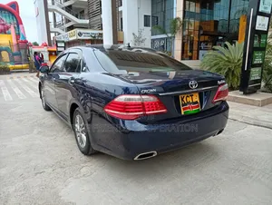 Toyota Crown 2012 Blue