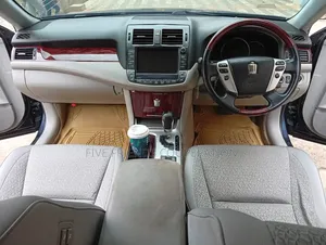 Toyota Crown 2012 Blue
