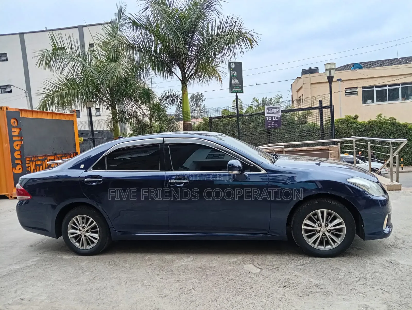 Toyota Crown 2012 Blue