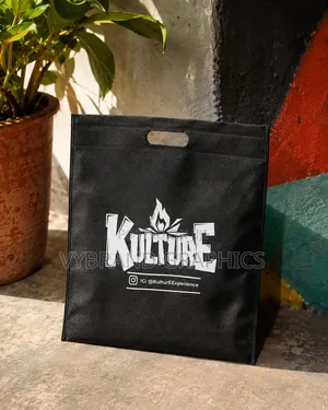Uhurubags/ Packaging Bags Branding - 3D DCut