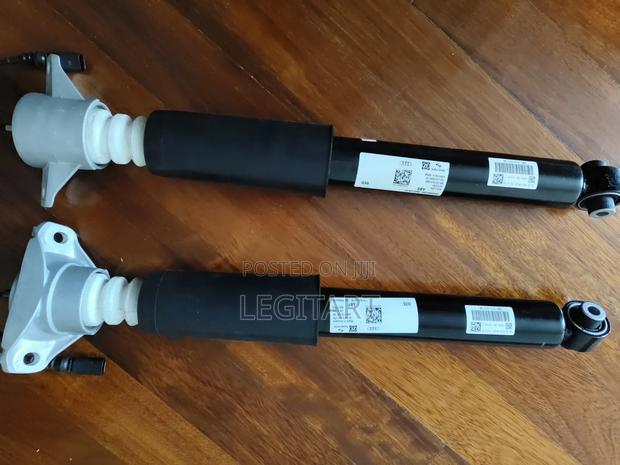 2017 Original New Audi Q7 Rear Shocks
