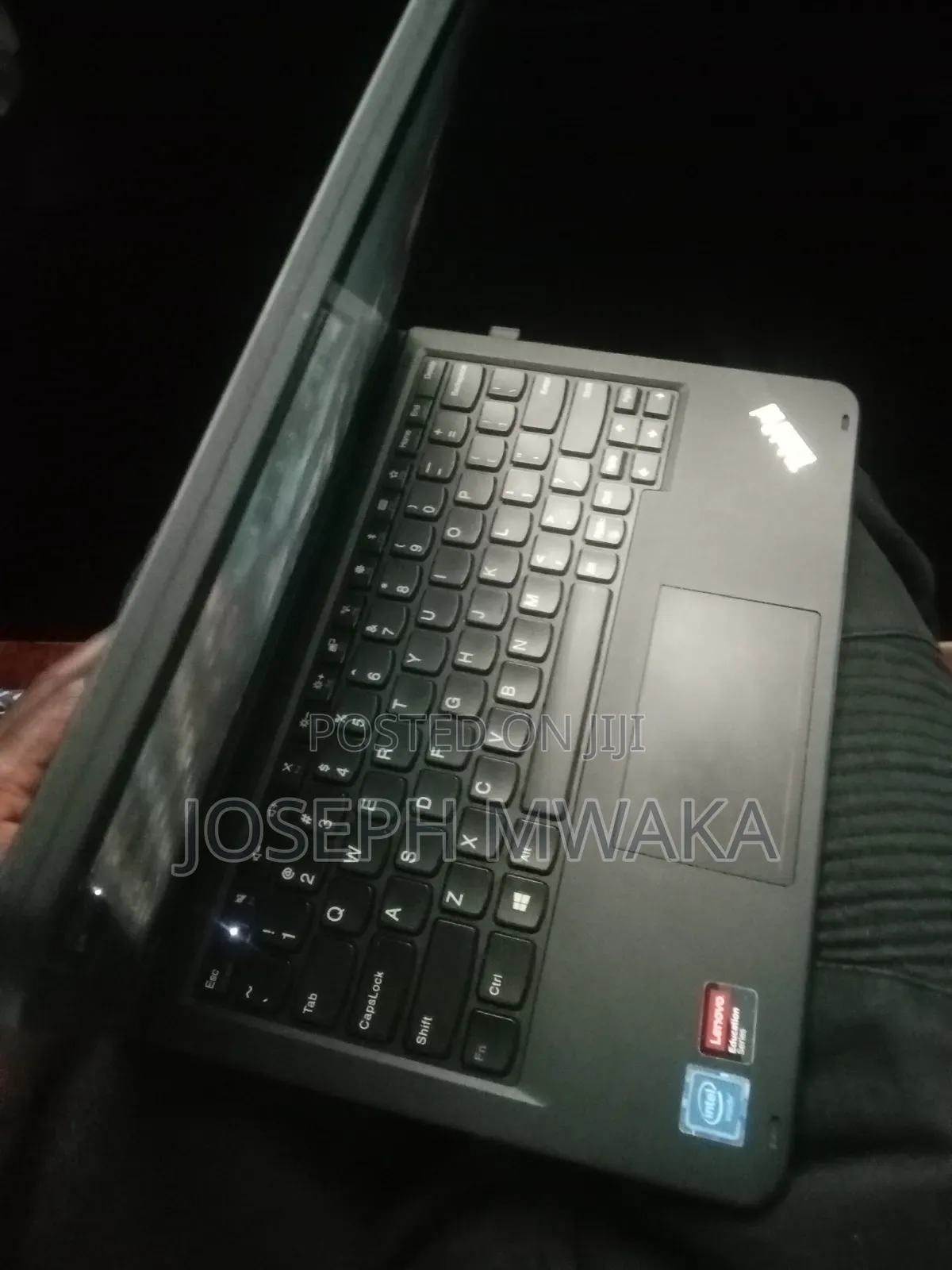 Laptop Lenovo Yoga 11e 4GB Intel Celeron SSD 128GB