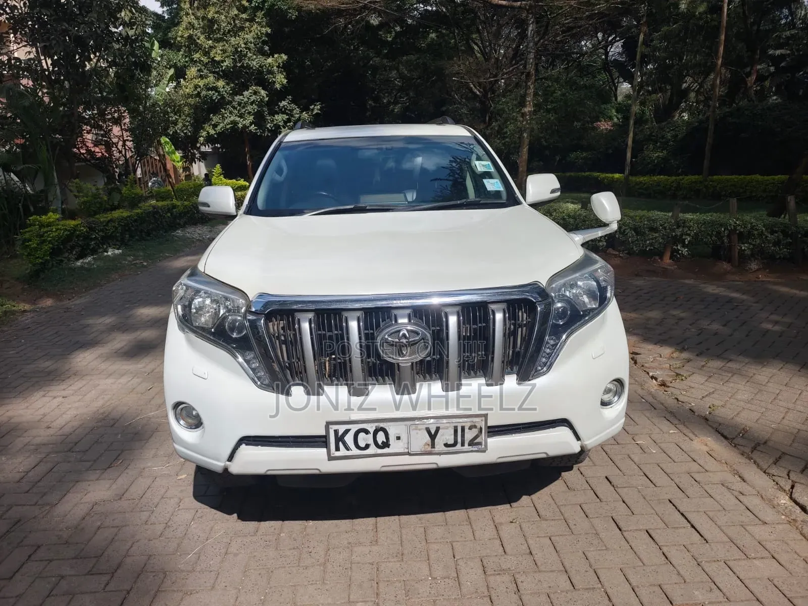 Toyota Land Cruiser Prado 2014 White