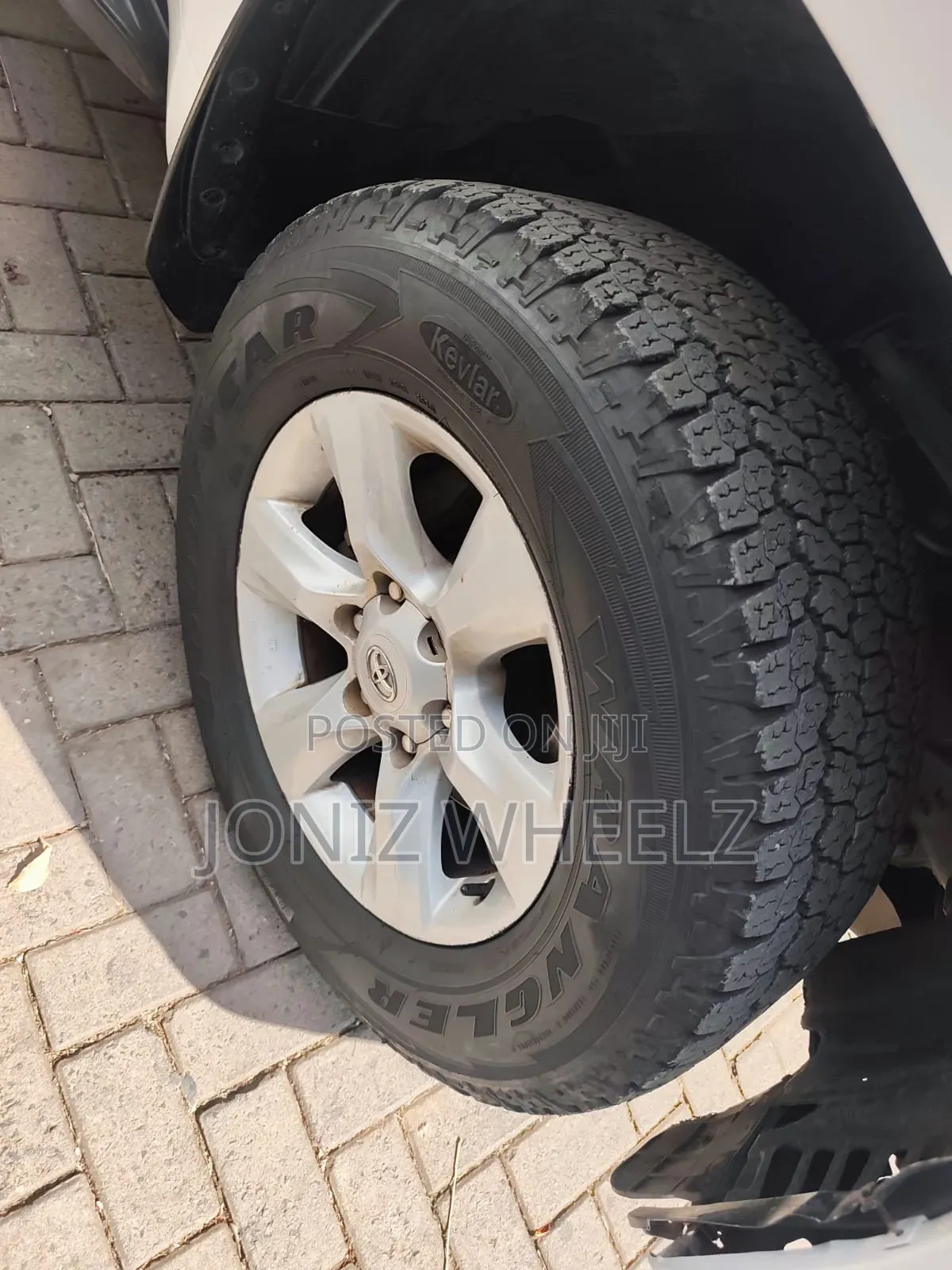 Toyota Land Cruiser Prado 2014 White