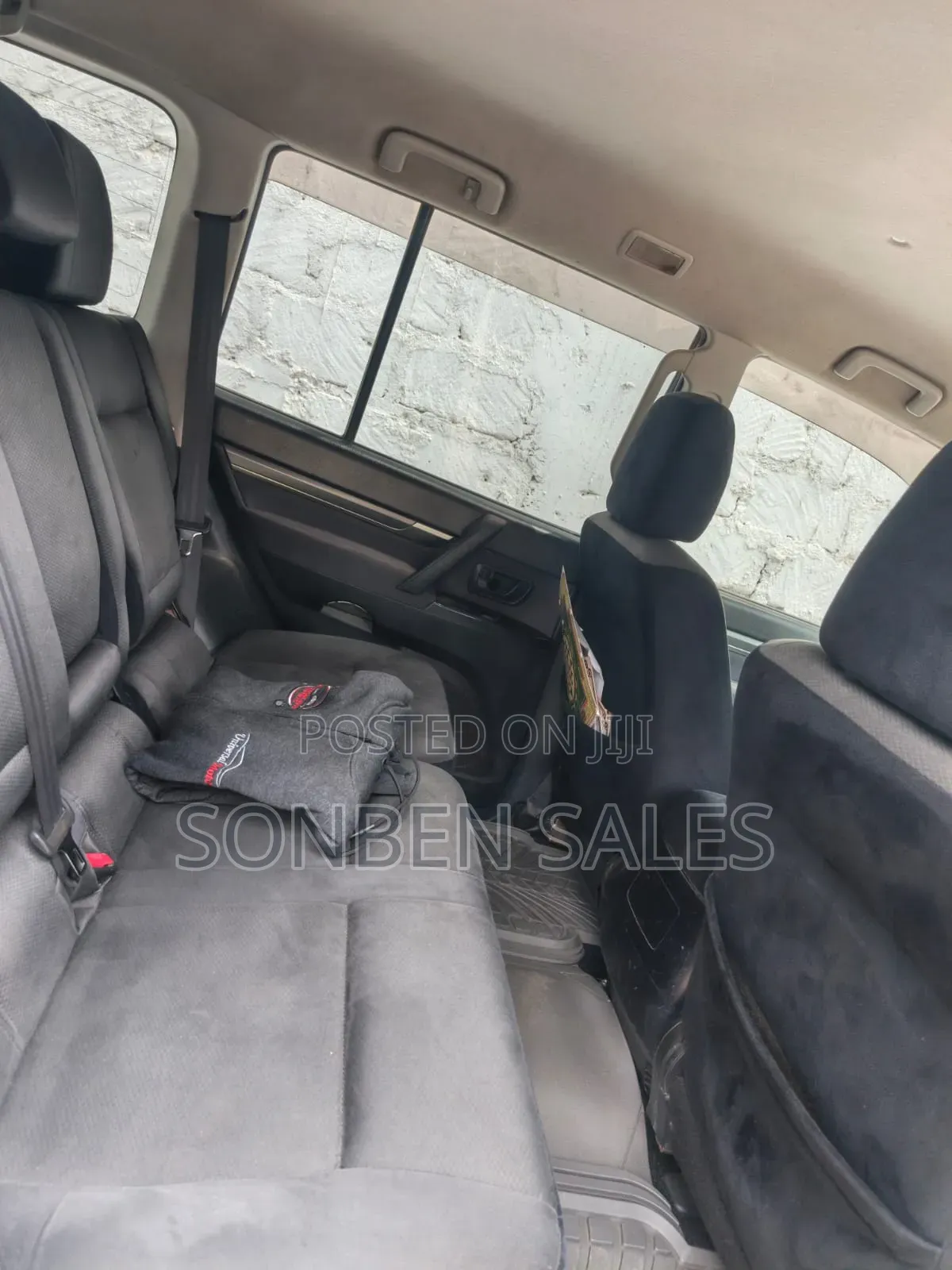 Mitsubishi Pajero 3.0 2010 Silver