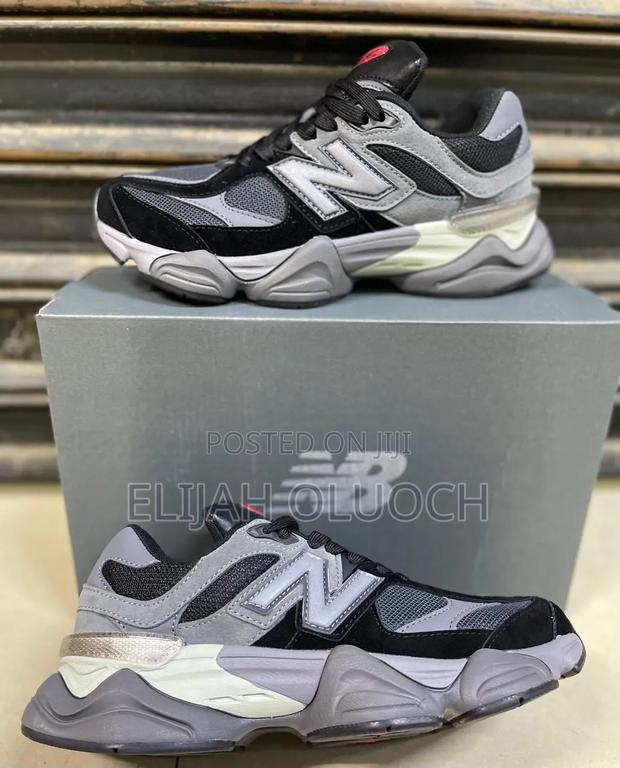 New Balance 9060 Grey and Black 40-45 - thumbnail 2